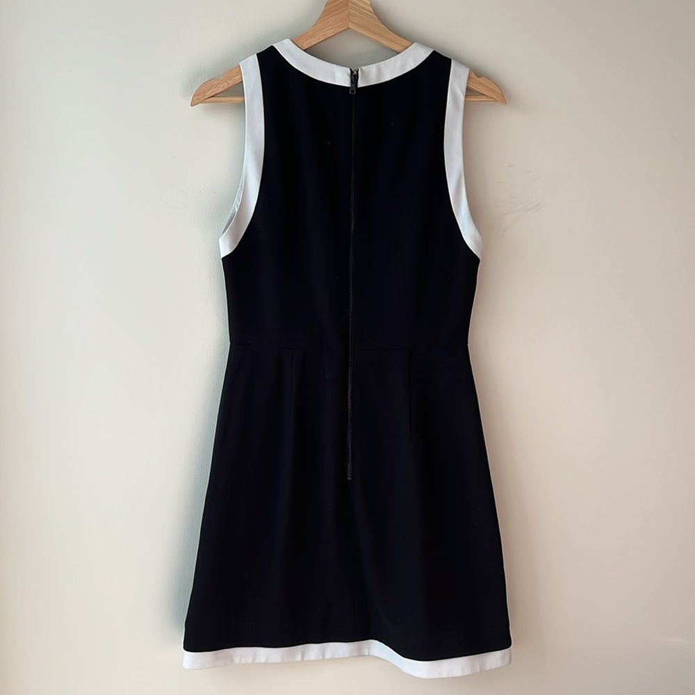Alice + Olivia Black Mini Dress with White Trim - Picture 7 of 9